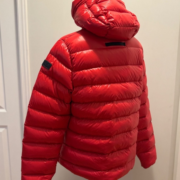 NWOT Helly Hansen RWB Down Jacket - Women's. Size Large - Picture 12 of 15